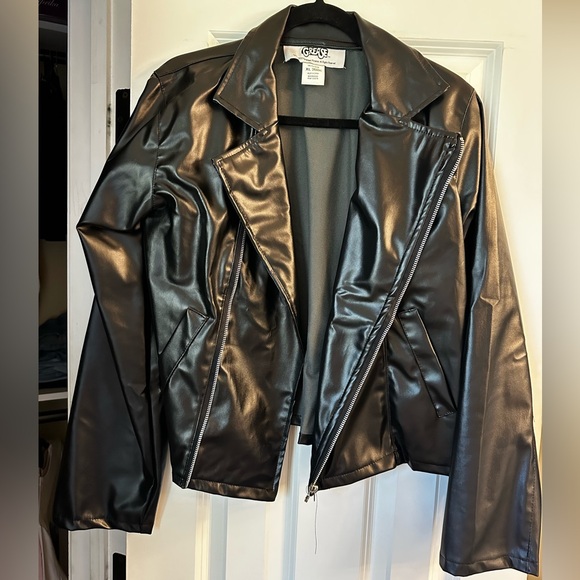 Sandy from Grease Costume - Picture 3 of 5